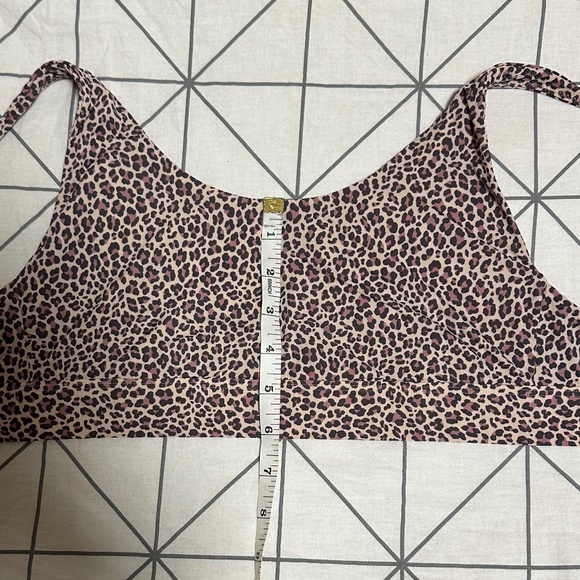 Fabletics Naked Feel Scoop Neck Bralette Cheetah Print - Picture 6 of 6
